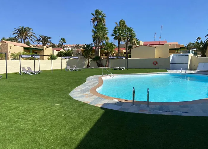 Giardino E Terrazza, Accogliente E Funzionale, Wi-fi, Piscina Condivisa 코스타카르마