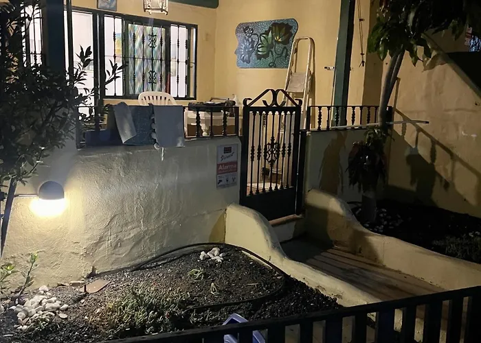 公寓 Giardino E Terrazza, Accogliente E Funzionale, Wi-fi, Piscina Condivisa